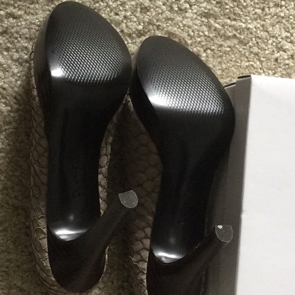 Women’s shoes - Picture 3 of 8